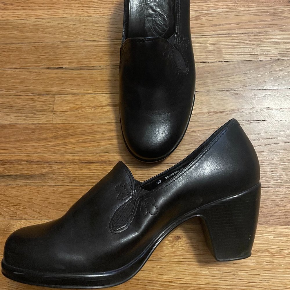 Black Dansko, Size 39